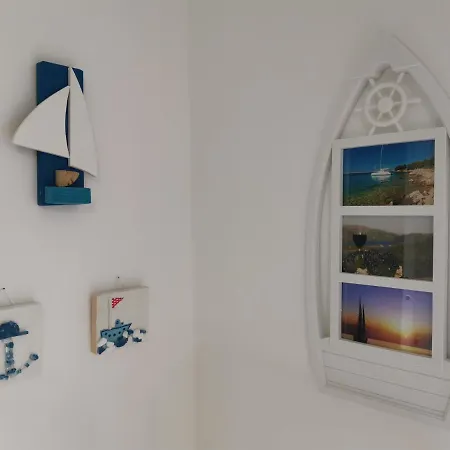 Old Town Paklenica Apartment