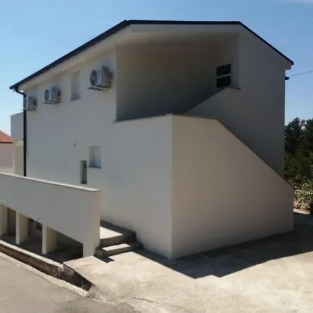 Apartman Old Town Paklenica *